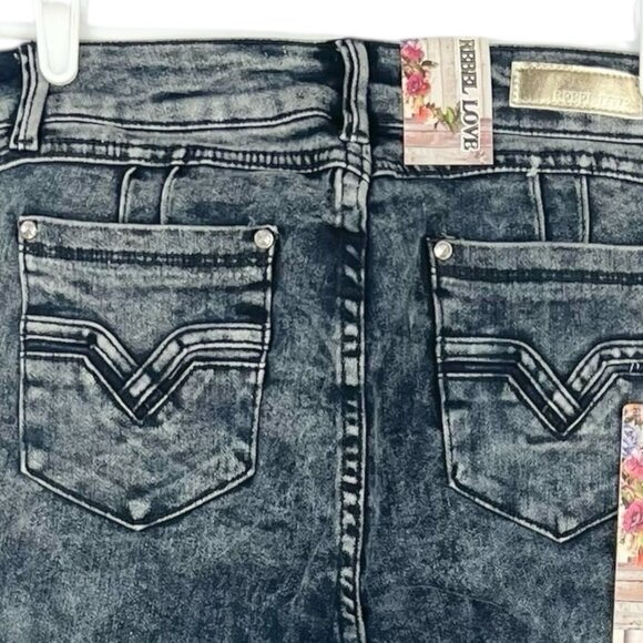 Rebel Love Women's Patch Dark Wash Navy Skinny Stretch Jeans Size 15/16 NWT - Picture 10 of 16